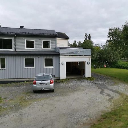 Big, Spacious Apartment With Free Parking Tromso Exterior photo